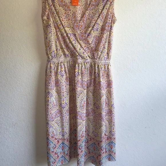 100% Silk Dress - Picture 1 of 6